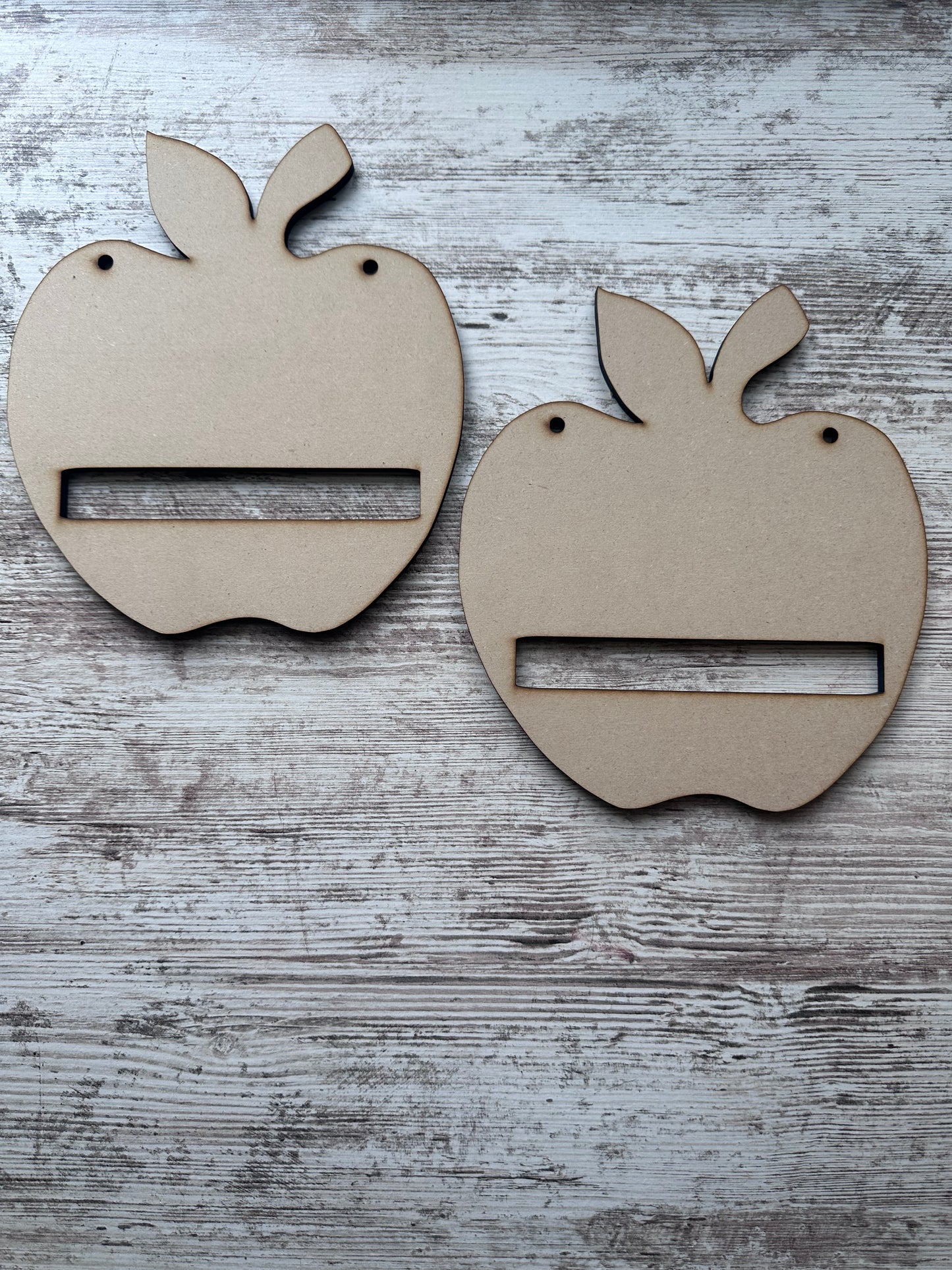 Apple towel holder set
