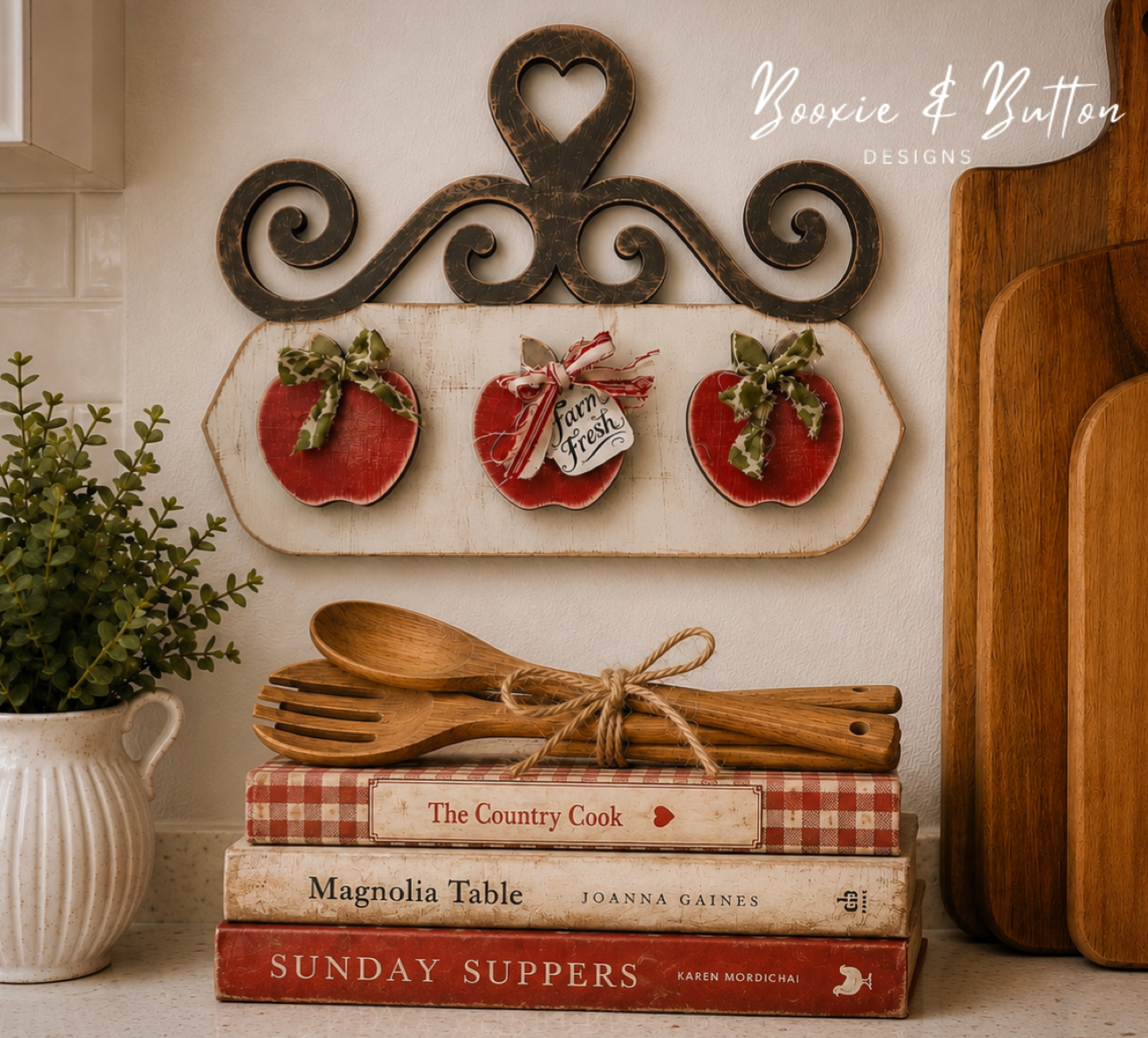 Decorative wall hanger with apples