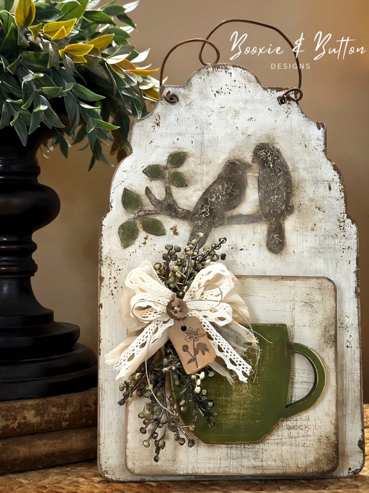 Hanging Plaque with pocket & accessories